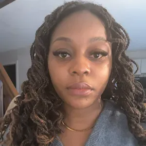 Dame de compagnie attentive et fiable – Seniors