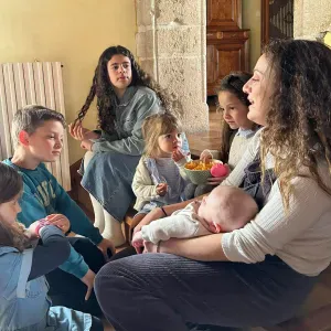 Babysitter avec experience de 10 ans