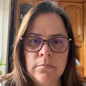 EMPLEADA DE LIMPIEZA CON GRAN EXPERIENCIA EN BERTAMIRANS