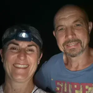 Garde 2 chiens, 4 chats et 8 oies