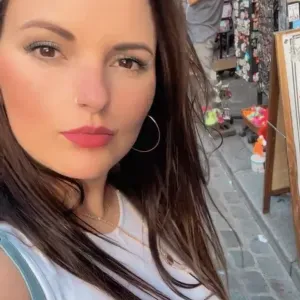 FEMME DE MÉNAGE  SÉRIEUSE