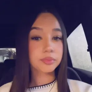 Baby-sitter disponible, attentionnée et expérimentée 