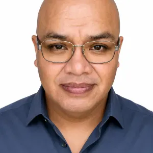Homme de ménage. Responsable a Paris!