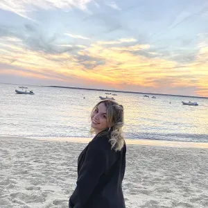 Baby-sitter motivée pour des moments fun et sécurisés 