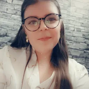 Baby-sitter dans le secteur ploumagoar Guingamp 