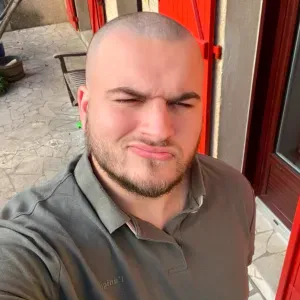 Baby-sitter plus orienté vers les 6-12 ans