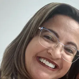 Baby sister , Em espinho ou próximo 