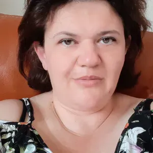 Femme de ménage et maman d'un garçon  