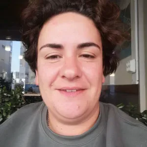 Cuidadora de idosos com 8 anos de experiencia