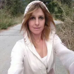 Stiratrice a domicilio zona Eur e limitrofe