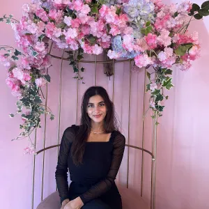 Bonjour, voici ma présentation  