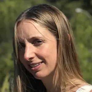 Femme de ménage et aide domicile expérimentée