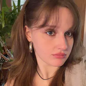 Erzieherin in Ausbildung sucht Babysitterjob
