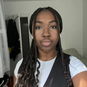 Baby-sitter étudiante à Paris !!