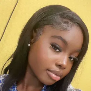 Baby-sitter sérieuse et attentionnée