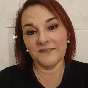 Addeta  alla pulizia e auxiliar 