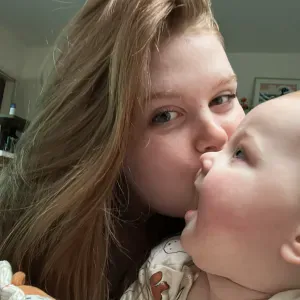 Je recherche baby-sitter 