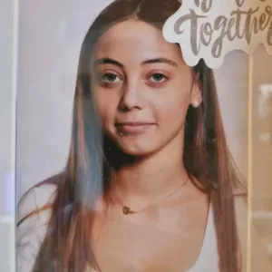 Baby-sitter sérieuse, 17 ans, étudiante en ASSP