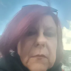 Addetta pulizie in uffici o appartamenti in Genova