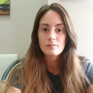 Busco trabajo de acompañante de personas mayores o niños