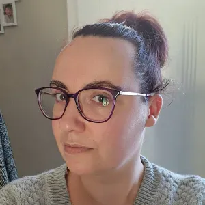 Karine Auxiliaire de vie sociale 