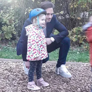 Cherche baby-sitter en soirée à Vincennes