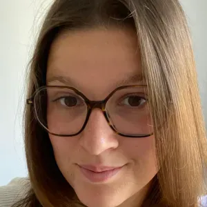 Baby sitter avec de l'expérience (mariage, à domicile)