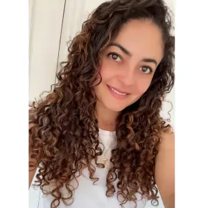 Baby-sitter expérimentée avec enfants tout âge 