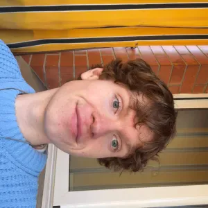 Experienced childcare worker looking for part-time work!