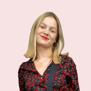 Baby-sitter et aussi éducatrice de jeunes enfants