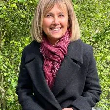 Aide à domicile, dame de compagnie