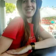 Babysister com experiência em 