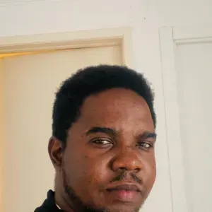 Professional Cleaning Employee in Lisbon