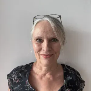 Baby-sitter expérimentée, 30 ans professeur des écoles 
