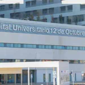 Asistencia a persona mayor en Hospital 12 de Oct. Mañanas.