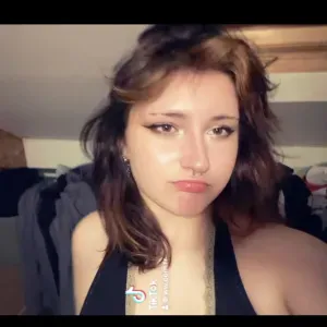 Jeune baby-sitter sur fontainebleau !