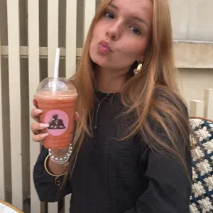 baby-sitter Caen disponible des la rentré