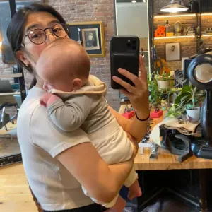 Une baby-sitter le soir d'un mariage!