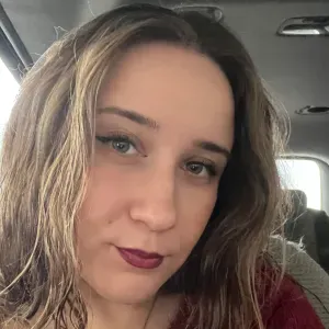 Canguro en Villalbilla. titulada en Educación Infantil