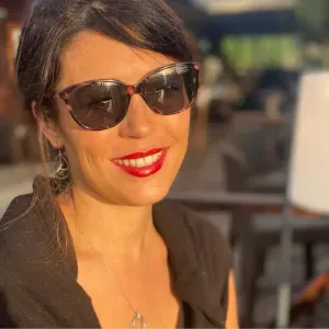 Je cherche une baby-sitter à domicile