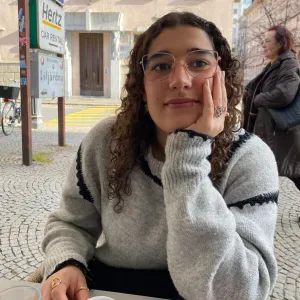 Babysitter em Lisboa e estudante de psicologia da educação