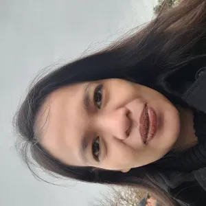 Dedicated housekeeper in Paris