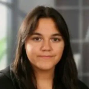 Je m'appelle Leonor Silva, baby-sitter exêrimentée.