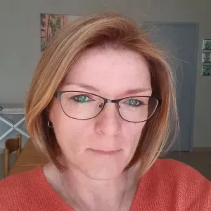 Auxiliaire de vie ,garde d'enfants 