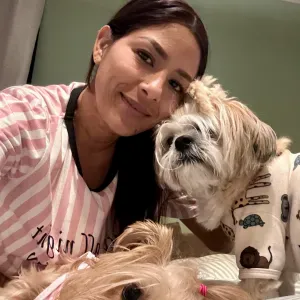 Baby-sitter , and also a pet sitter