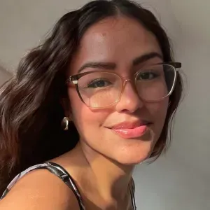 Femme de ménage motivée et efficace à votre service