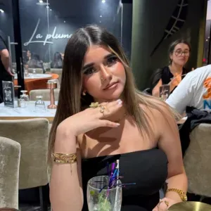Babysitter expérimentée, bilingue et de confiance 