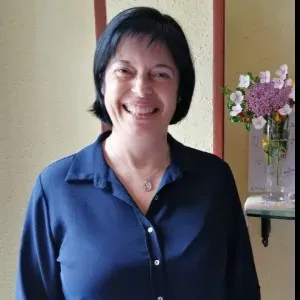 MARIBEL 51 años PERSONA RESPONSABLE,ALEGRE Y RESPETUOSA
