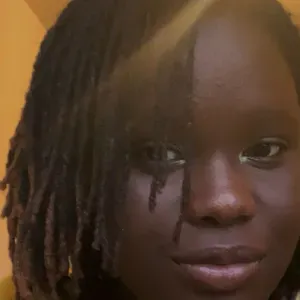 Babysitter expérimentée et motivée 