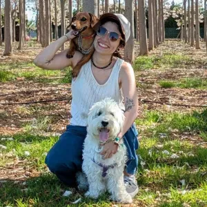 CUIDADORA DE MASCOTAS EN DENIA